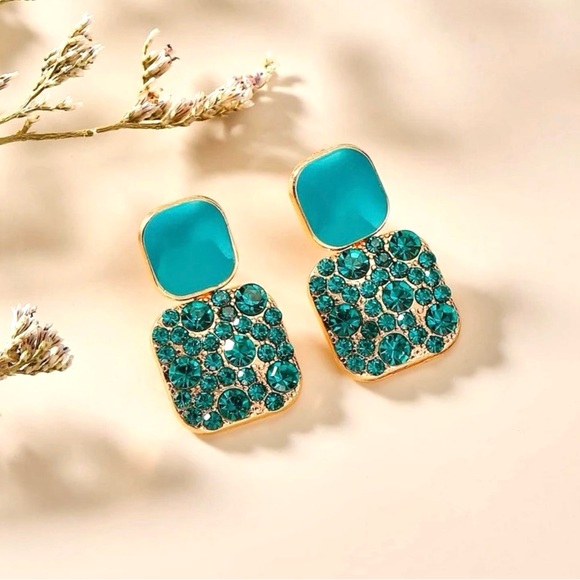 Teal Gemstone Dangle Earrings - Picture 3 of 8